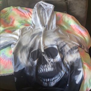 Skull sweatshirt brand new